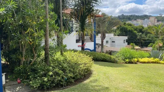 Casa de Condomínio com 6 Quartos à venda, 305m² no Inconfidência, Viçosa