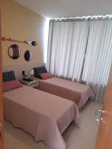 Sobrado com 5 Quartos à venda, 270m² no Guarajuba (Monte Gordo), Camaçari