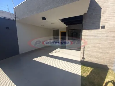 Casa com 3 Quartos para alugar, 105m² no Zona 28, Maringá