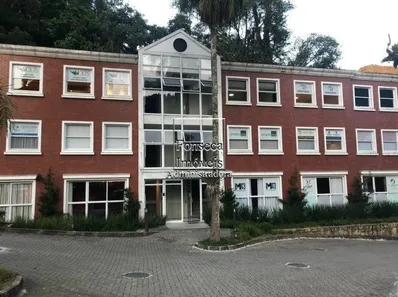 Loja / Salão / Ponto Comercial à venda, 30m² no Quarteirão Brasileiro, Petrópolis
