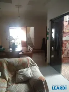 Sobrado com 4 Quartos à venda, 220m² no Residencial Serra Azul, Louveira