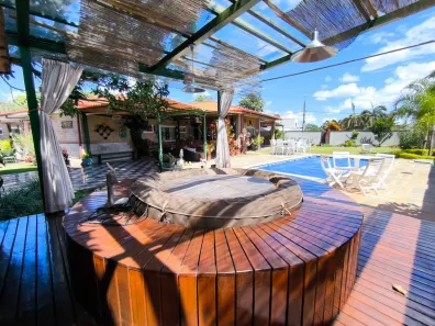 Casa de Condomínio com 5 Quartos à venda, 450m² no Região dos Lagos, Brasília