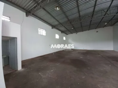 Galpão / Depósito / Armazém à venda, 210m² no Parque Roosevelt, Bauru