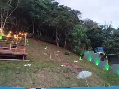 Fazenda / Sítio / Chácara com 2 Quartos à venda, 200m² no Jardim Colônia, Jacareí