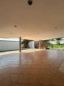 Sobrado com 4 Quartos para alugar, 569m² no Jardim São Carlos, Sorocaba
