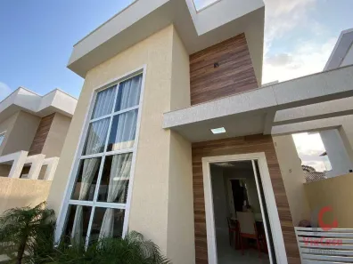 Casa com 3 Quartos à venda, 140m² no Extensão do Bosque, Rio das Ostras
