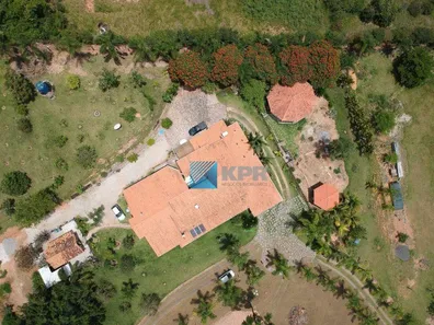 Fazenda / Sítio / Chácara com 4 Quartos à venda, 850m² no Caçapava Velha, Caçapava