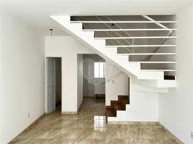 Casa de Condomínio com 2 Quartos para venda ou aluguel, 83m² no Vila Amélia, Poá