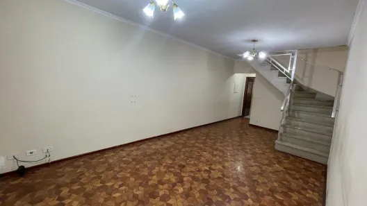 Casa Comercial com 3 Quartos para alugar, 180m² no Piraporinha, Diadema