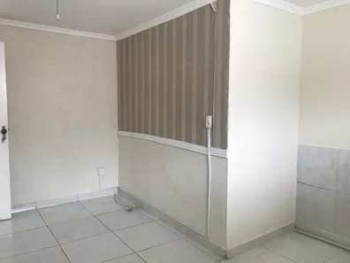 Conjunto Comercial / Sala para alugar, 22m² no Centro, Araras