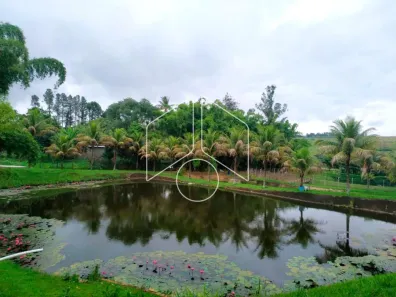 Fazenda / Sítio / Chácara com 3 Quartos para alugar, 12m² no Parque Serra Dourada, Marília