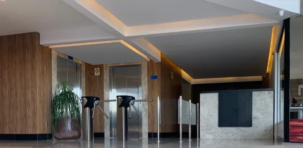 Conjunto Comercial / Sala para alugar, 34m² no Buraquinho, Lauro de Freitas