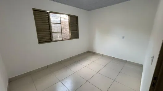 Casa com 4 Quartos para alugar, 122m² no Setor Palmares, Trindade
