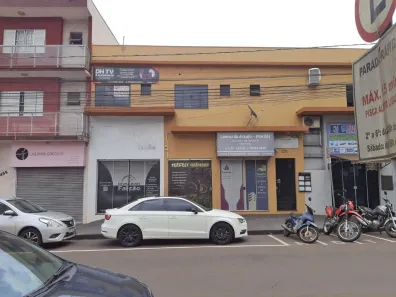 Conjunto Comercial / Sala para alugar, 30m² no Centro, Arapongas