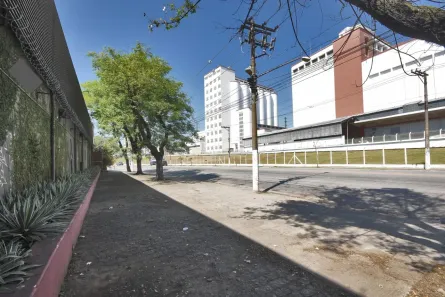 Prédio Inteiro para alugar, 1361m² no Jaguaré, São Paulo