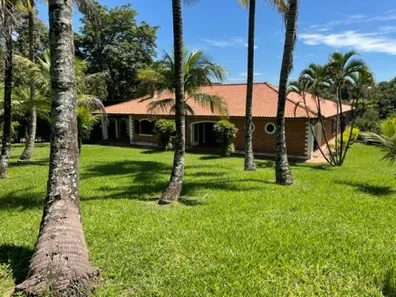 Fazenda / Sítio / Chácara com 3 Quartos à venda, 441m² no Centro, Águas de São Pedro