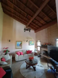Fazenda / Sítio / Chácara com 3 Quartos à venda, 1000m² no , Mairinque