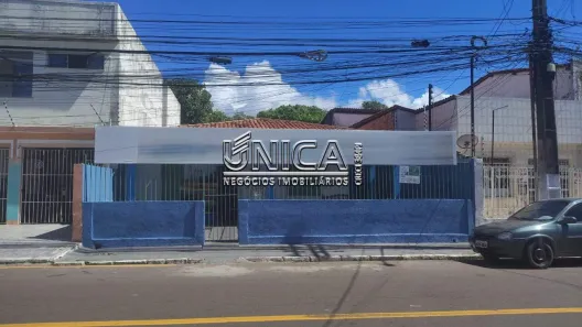 Casa com 3 Quartos para alugar, 291m² no Atalaia, Aracaju