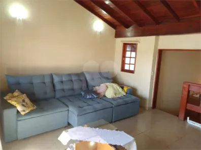 Sobrado com 2 Quartos à venda, 70m² no Reneville, Mairinque