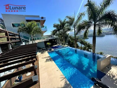 Sobrado com 4 Quartos à venda, 750m² no Centro, Igaratá