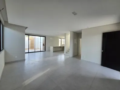 Casa de Condomínio com 4 Quartos à venda, 230m² no Jatobá, Petrolina