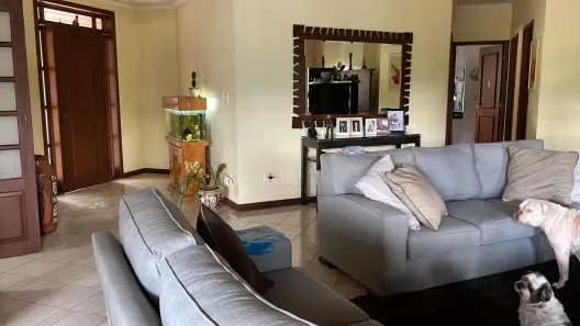 Casa de Condomínio com 3 Quartos para venda ou aluguel, 300m² no Caraguatá, Mairiporã