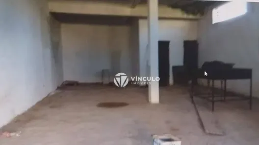 Galpão / Depósito / Armazém à venda, 120m² no Núcleo Habitacional Silvério Cartafina, Uberaba