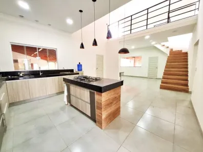Fazenda / Sítio / Chácara com 3 Quartos para alugar, 250m² no Jardim do Lago, Limeira