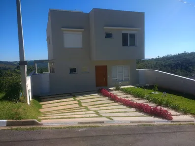 Sobrado com 4 Quartos à venda, 260m² no Taipas De Pedras (Mailasqui), São Roque
