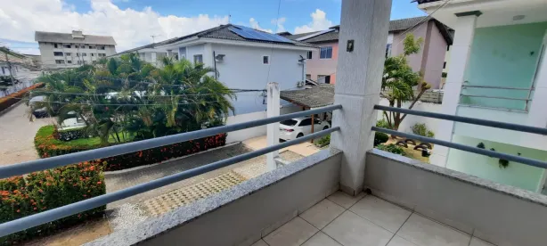 Casa de Condomínio com 4 Quartos à venda, 200m² no Buraquinho, Lauro de Freitas