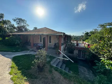 Fazenda / Sítio / Chácara com 3 Quartos à venda, 1000m² no Ibiúna, Ibiúna