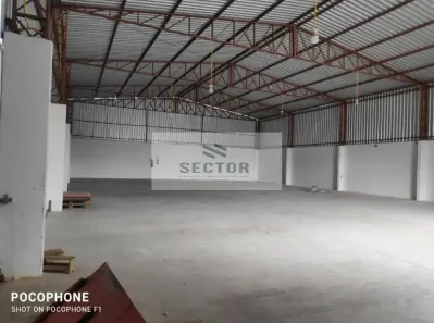 Galpão / Depósito / Armazém à venda, 950m² no Guaraituba, Colombo