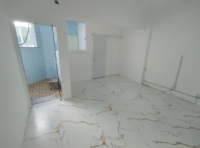 Conjunto Comercial / Sala para alugar, 130m² no Jardim Vinte e Cinco de Agosto, Duque de Caxias