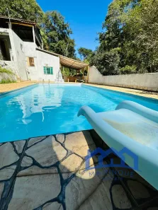 Fazenda / Sítio / Chácara com 3 Quartos à venda, 2600m² no , Mairinque