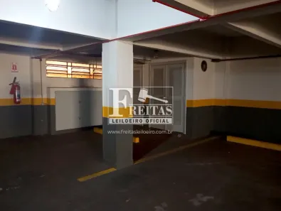 Prédio Inteiro à venda, 1559m² no Centro, Araraquara