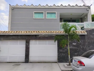 Casa com 7 Quartos à venda, 450m² no Comendador Soares, Nova Iguaçu