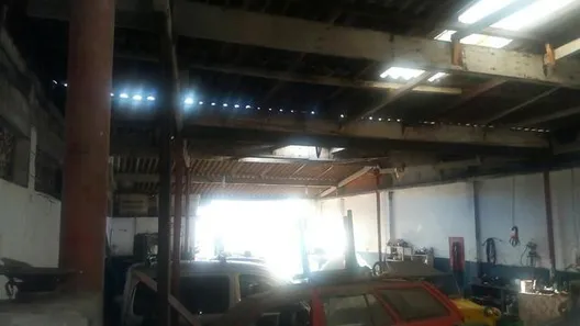 Galpão / Depósito / Armazém para alugar, 200m² no Centro, Cabo Frio