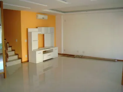 Sobrado com 3 Quartos à venda, 173m² no Vila Martinho, Franco da Rocha