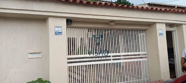 Sobrado com 5 Quartos à venda, 336m² no Taguatinga Norte, Brasília