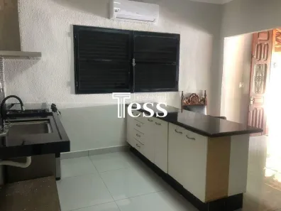 Fazenda / Sítio / Chácara com 3 Quartos para alugar, 280m² no Estância Jóckei Club, São José do Rio Preto