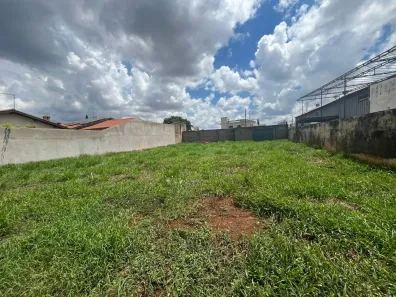 Terreno / Lote / Condomínio à venda, 780m² no Centro, Rolândia