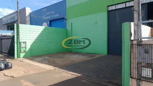 Galpão / Depósito / Armazém para alugar, 200m² no Jardim Riviera, Cambé