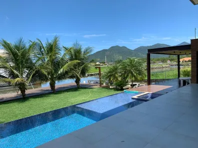 Casa com 5 Quartos à venda, 450m² no , Mangaratiba
