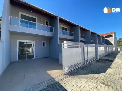 Casa de Condomínio com 2 Quartos para alugar, 70m² no Itoupava Central, Blumenau