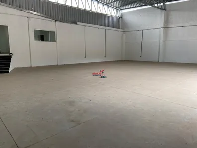 Galpão / Depósito / Armazém à venda, 450m² no Santo Antônio, Viçosa