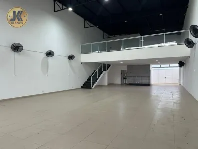 Galpão / Depósito / Armazém para alugar, 324m² no Jardim Europa, Jaguariúna