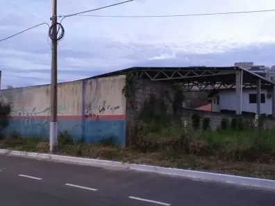 Galpão / Depósito / Armazém para alugar, 300m² no Cancela Preta, Macaé