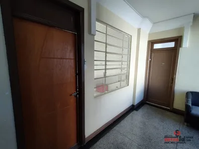 Conjunto Comercial / Sala para alugar, 30m² no Centro, Curitiba