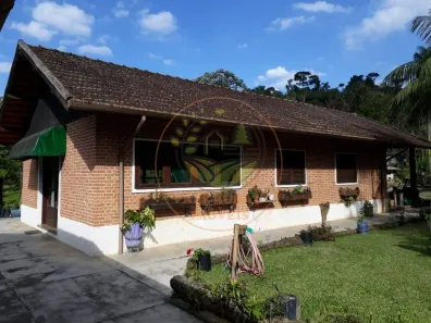 Fazenda / Sítio / Chácara com 3 Quartos à venda, 14m² no Centro, São Lourenço da Serra