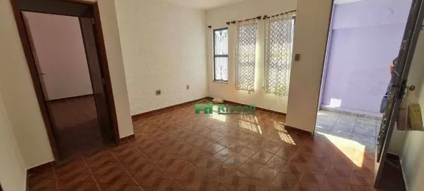 Casa com 2 Quartos para alugar, 300m² no Cidade Intercap, Taboão da Serra